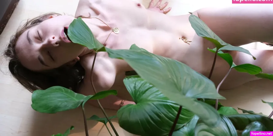 Sofinka OnlyFans Thumbnail #NPjMFiHvdL