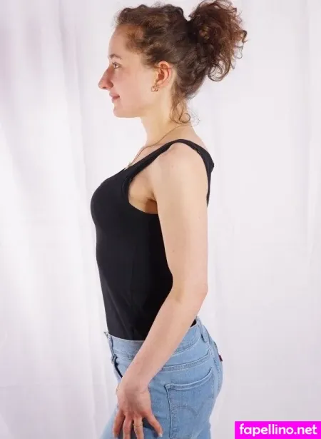 Sofinka OnlyFans Thumbnail #WQu0QZp3F8