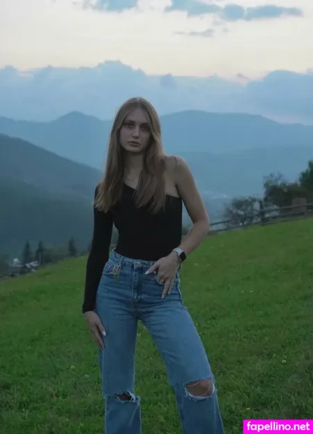 Sofixmorello OnlyFans Thumbnail #zK1xI7SOXe