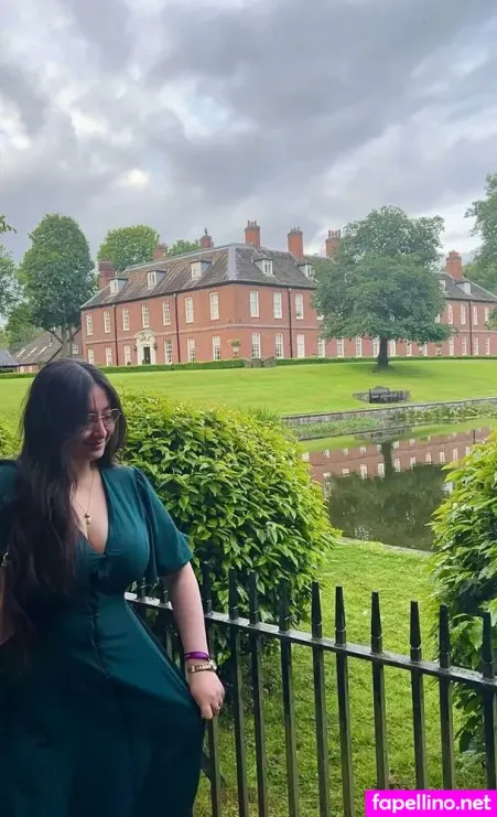 Sofiya Hidosan OnlyFans Thumbnail #AXMy5JGzUH