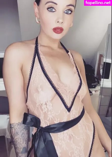 Sofloxy OnlyFans Thumbnail #0CHfoq1ut1