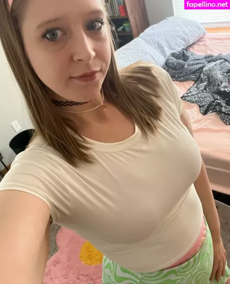 Softbakedbunnie OnlyFans Thumbnail #1hxBzhhNc9