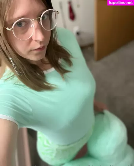 Softbakedbunnie OnlyFans Thumbnail #B0LMWlaYak