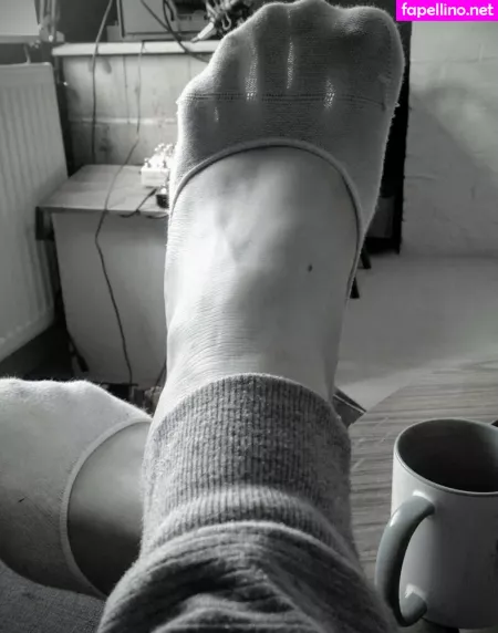 Softboyfeetx OnlyFans Thumbnail #2BKPTnSqi8