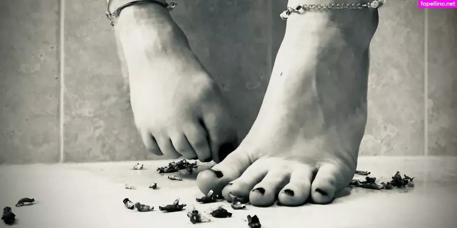 Softboyfeetx OnlyFans Thumbnail #4mgPaYwF27