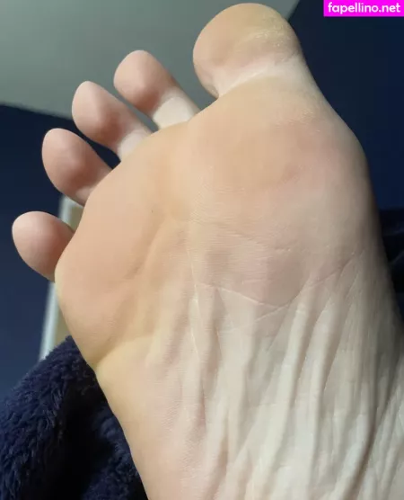 Softboyfeetx OnlyFans Thumbnail #7EcDrYWPTK