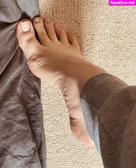 Softboyfeetx OnlyFans Thumbnail #9GaFqxMzqk