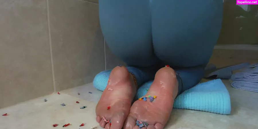 Softboyfeetx OnlyFans Thumbnail #AWuN3FK93y