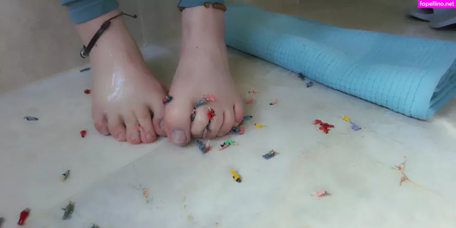 Softboyfeetx OnlyFans Thumbnail #KnnRmtFklE