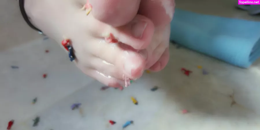 Softboyfeetx OnlyFans Thumbnail #RqbXT1JrYE