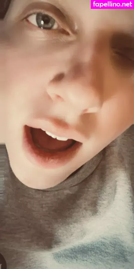 Softboyfeetx OnlyFans Thumbnail #oxUGi9Pphy