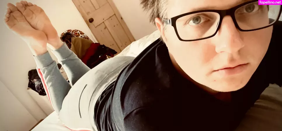 Softboyfeetx OnlyFans Thumbnail #qgZTwd2dfW