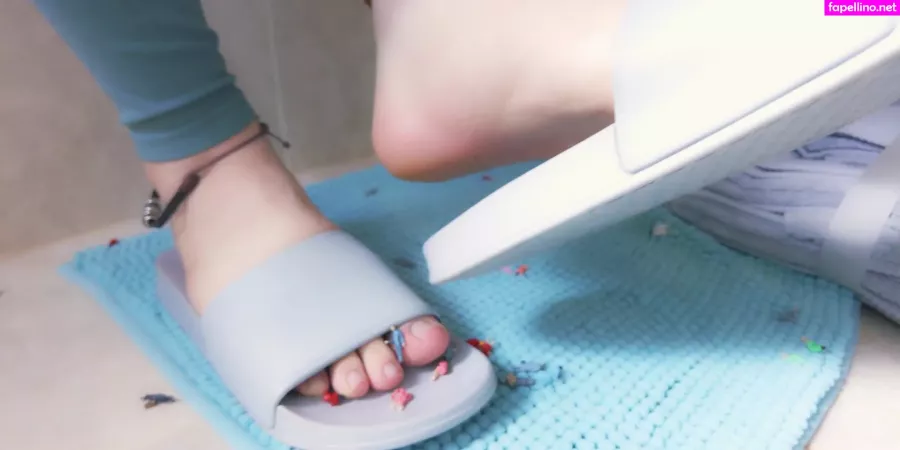 Softboyfeetx OnlyFans Thumbnail #xAFNnUtCc1