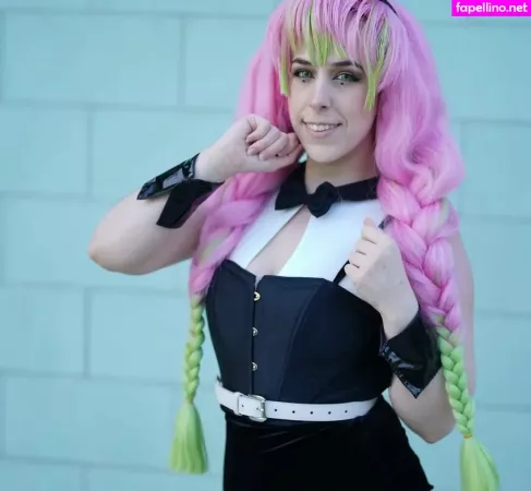 Softgothwaifu OnlyFans Thumbnail #Wv8qDZGjTr
