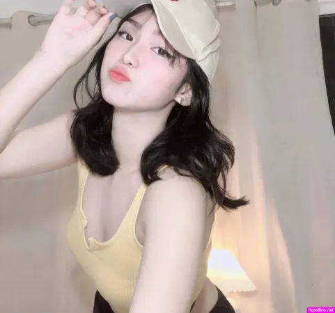 Softiemyra OnlyFans Thumbnail #5uKlD4oxX7