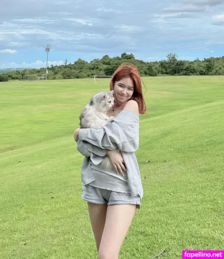 Softiemyra OnlyFans Thumbnail #90oWQYsPWd