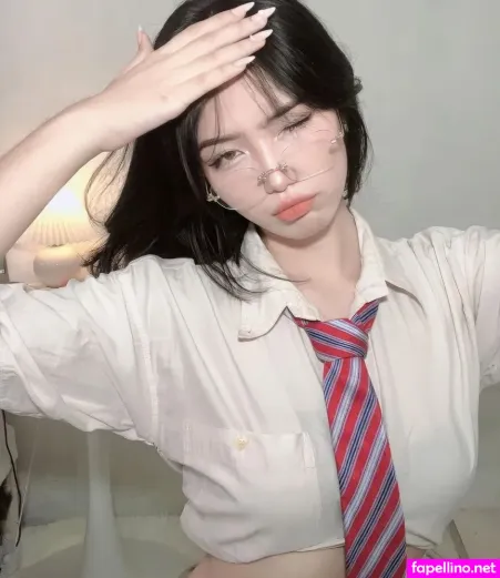 Softiemyra OnlyFans Thumbnail #IvH4BJMvPg