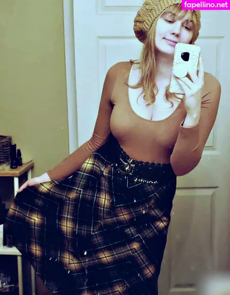 Softlygaloshes OnlyFans Thumbnail #1tH0Y3VEOS