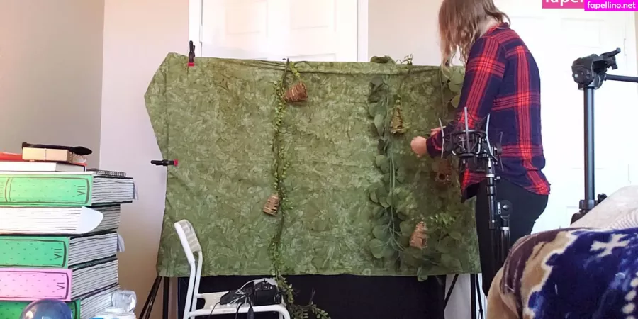 Softlygaloshes OnlyFans Thumbnail #7wq04KwMe6