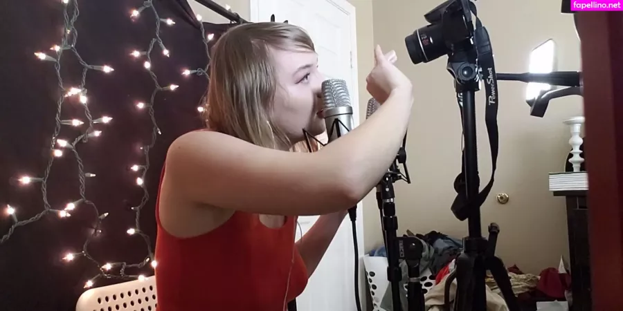 Softlygaloshes OnlyFans Thumbnail #kCORFzB5Nj