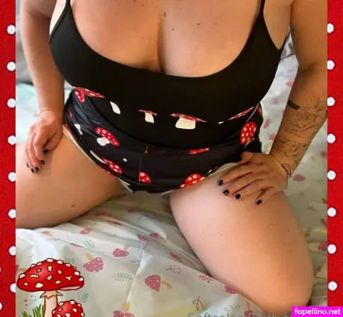 Softsoles Prettytoesxoxo OnlyFans Thumbnail #Ib7FHTtkLY