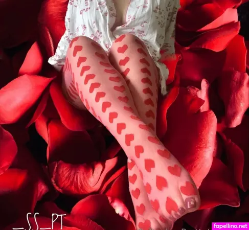 Softsoles Prettytoesxoxo OnlyFans Thumbnail #WZqdAaecgT