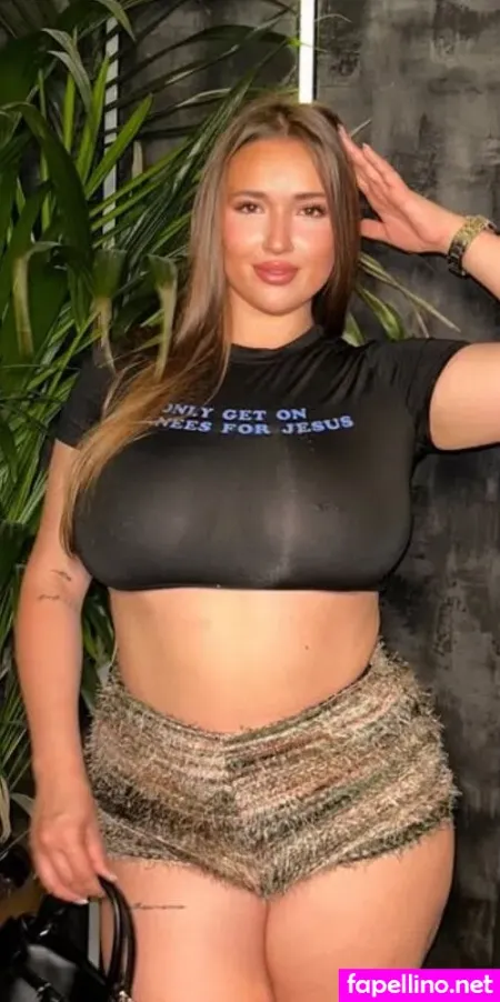 Sofya 2222 Main Profile Photo