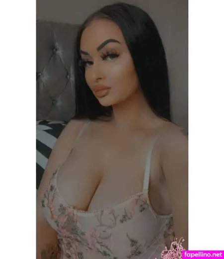 Sofydenton OnlyFans Thumbnail #hQFOc5NEa2