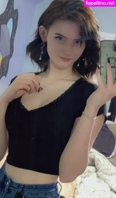 Soggyalien22 OnlyFans Thumbnail #CA4ZDcAZdY