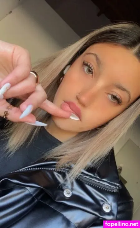 Sol Marino OnlyFans Thumbnail #ORuytPCDkY