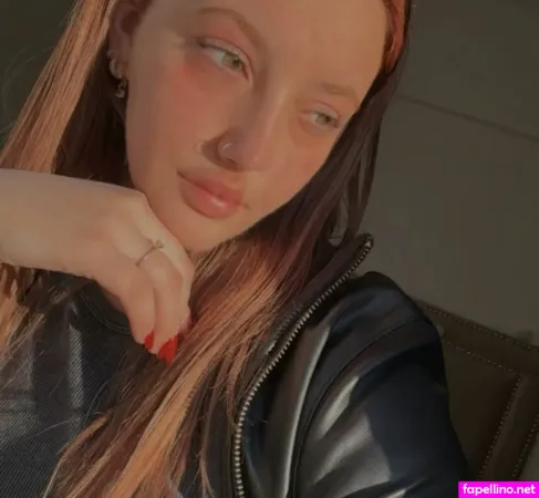 Sol Marino OnlyFans Thumbnail #nAt2A38m2p