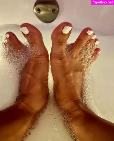 Solesdreams OnlyFans Thumbnail #0iCr5grgM9