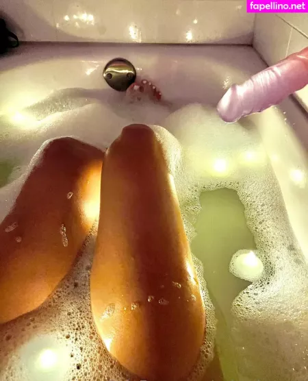 Solesdreams OnlyFans Thumbnail #Riwq0gxXhX