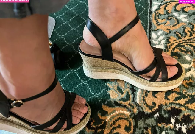 Solesdreams OnlyFans Thumbnail #olKFoJu44g