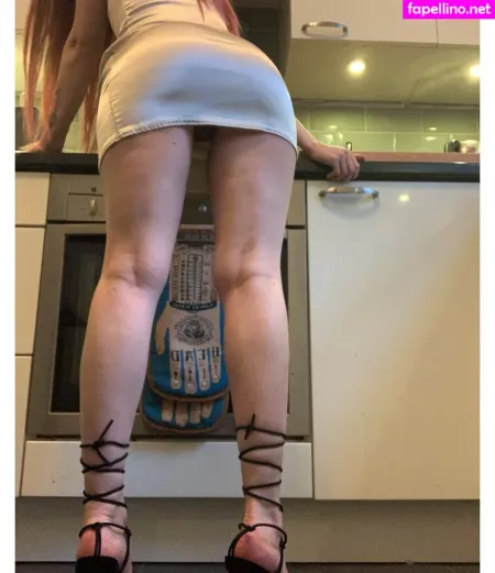 Solesofgolduk OnlyFans Thumbnail #8Zwl5ciJl6