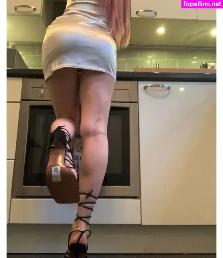 Solesofgolduk OnlyFans Thumbnail #ISEX0Yz7Ak