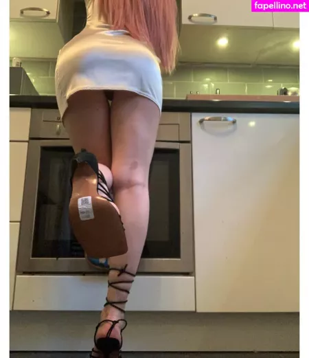 Solesofgolduk OnlyFans Thumbnail #L7MtDibooE