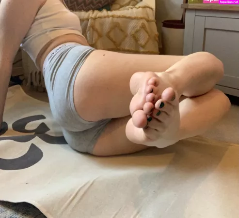 Solesofgolduk OnlyFans Thumbnail #rlRI1yuWbk