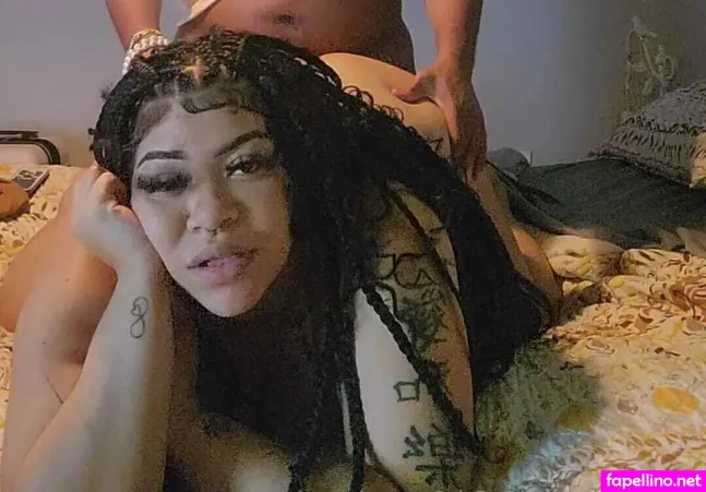 Solesofyanna OnlyFans Thumbnail #SasSIy4ZaN