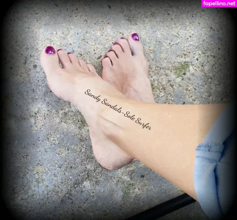 Solesurfer OnlyFans Thumbnail #8Jm1MLNOJU