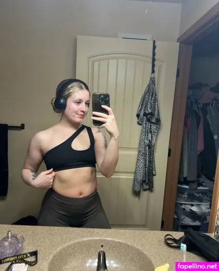 Soleykayy OnlyFans Thumbnail #AGDXLhu5wo