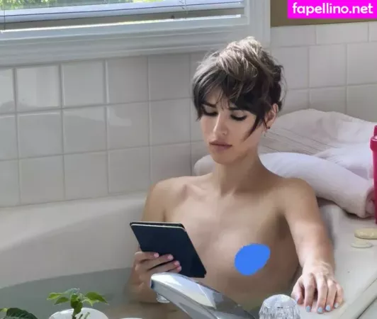 Soli Solstice OnlyFans Thumbnail #XN0oqmeWqb