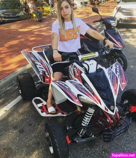 Solibeth Brito OnlyFans Thumbnail #C4YlxELblu