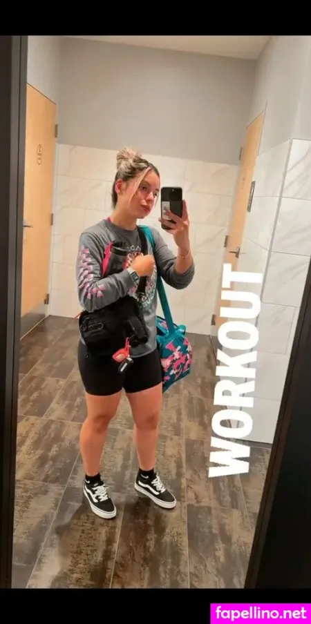 Solibeth Brito OnlyFans Thumbnail #rMMZ4ugGv3