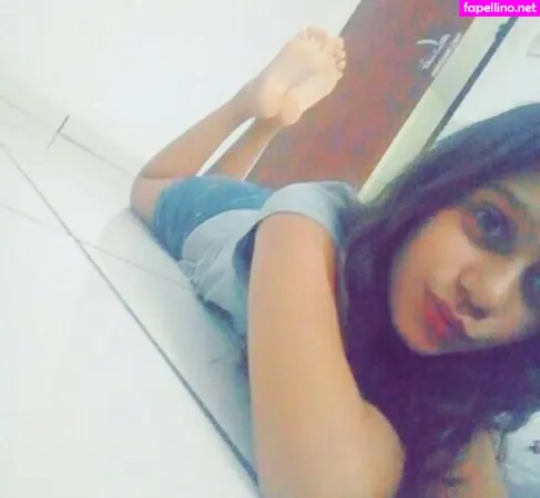 Solinhas Da Jennifer OnlyFans Thumbnail #4LiO9Ddfi4