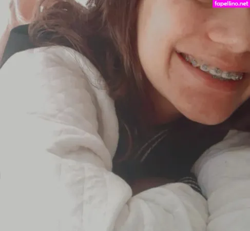 Solinhas Da Jennifer OnlyFans Thumbnail #FjgEl8K32P