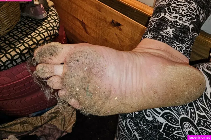 Solo Toes OnlyFans Thumbnail #4KxU1sGmPz