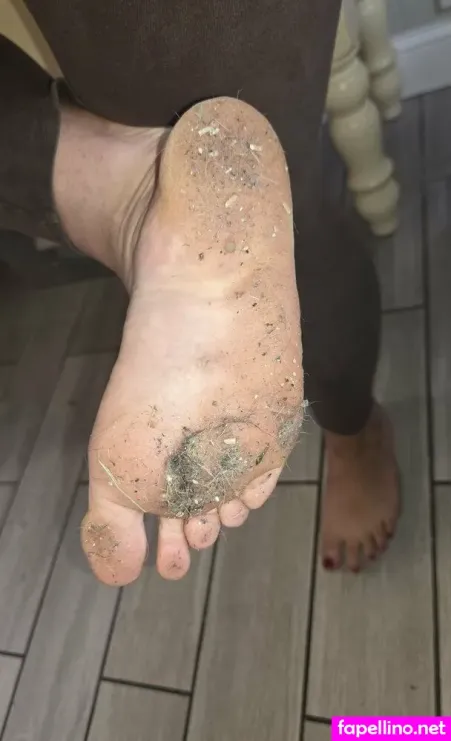 Solo Toes OnlyFans Thumbnail #4VCHfhjq2d