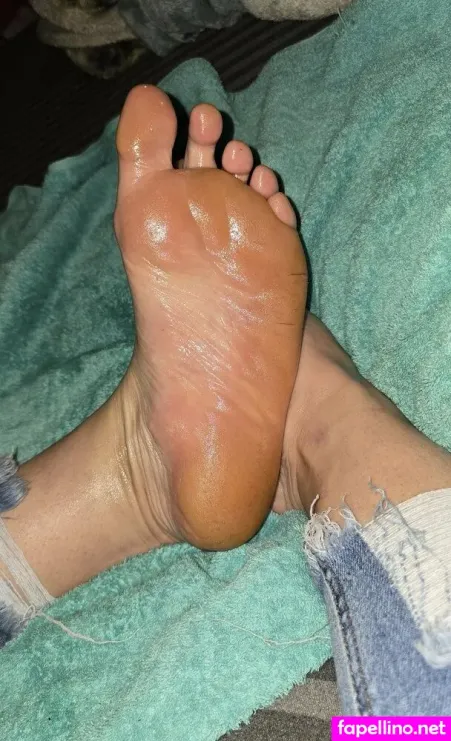 Solo Toes OnlyFans Thumbnail #FkMjXeyeLn