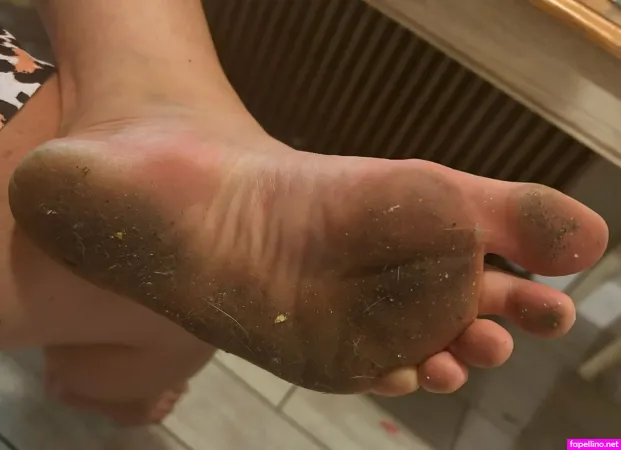 Solo Toes OnlyFans Thumbnail #IYmJ5An2pg